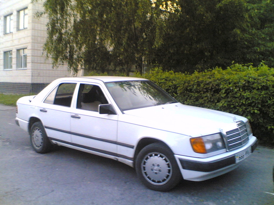 2007-02-25 21:40:48: 124 mercedes, 2.0 дизель, 1989 г. в.