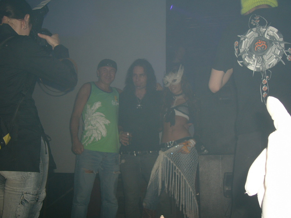 2007-02-28 23:31:45: skazi