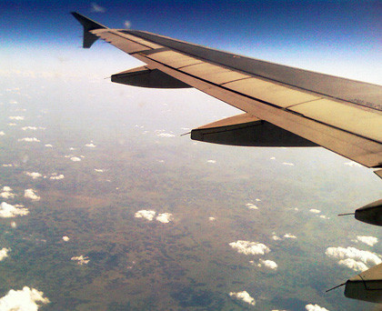 2008-07-15 15:00:37: взгляд из под крыла на землю